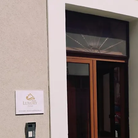 Lata Luxury