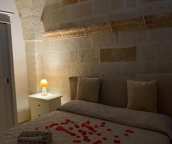 Lata Luxury Brindisi